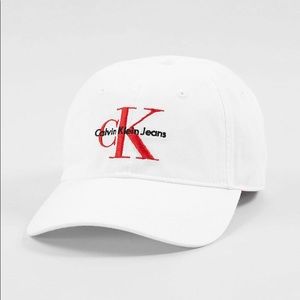 Calvin Klein hat NWOT